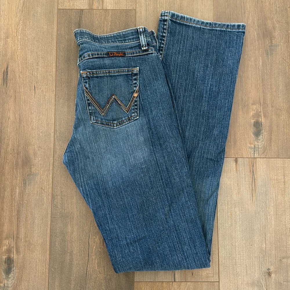 Wrangler Q Baby jeans. Size 7/8 x 38